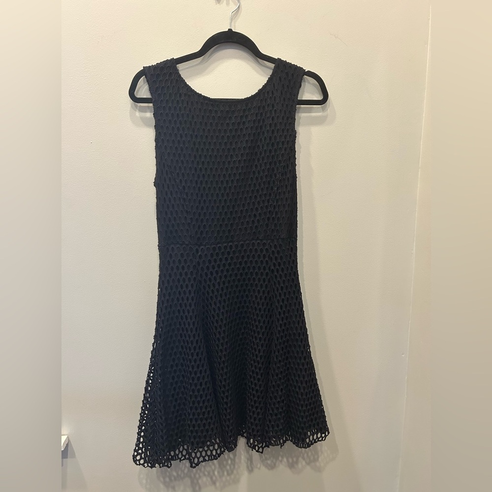 Elizabeth & James Black Sleeveless Fit & Flare Dress